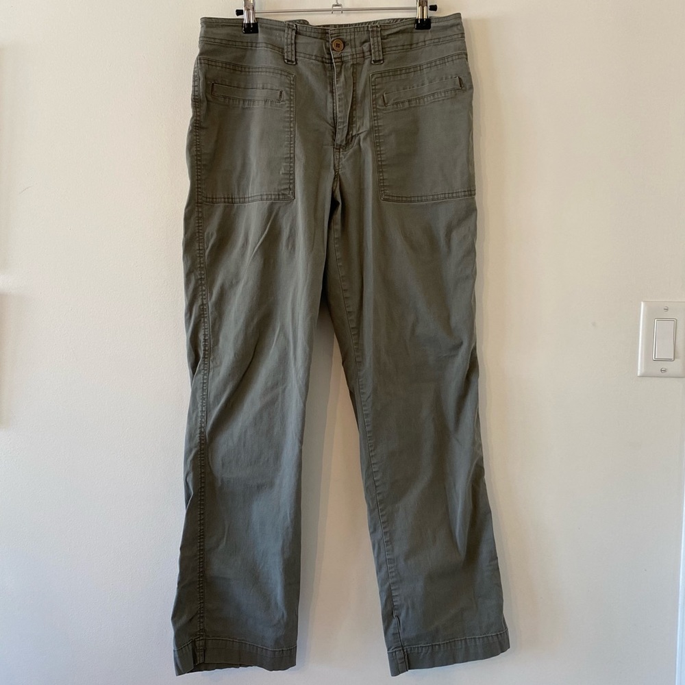 Army green cargo pants💚
